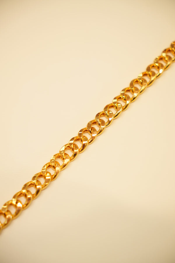 22K Gold Hammered Curb Bracelet