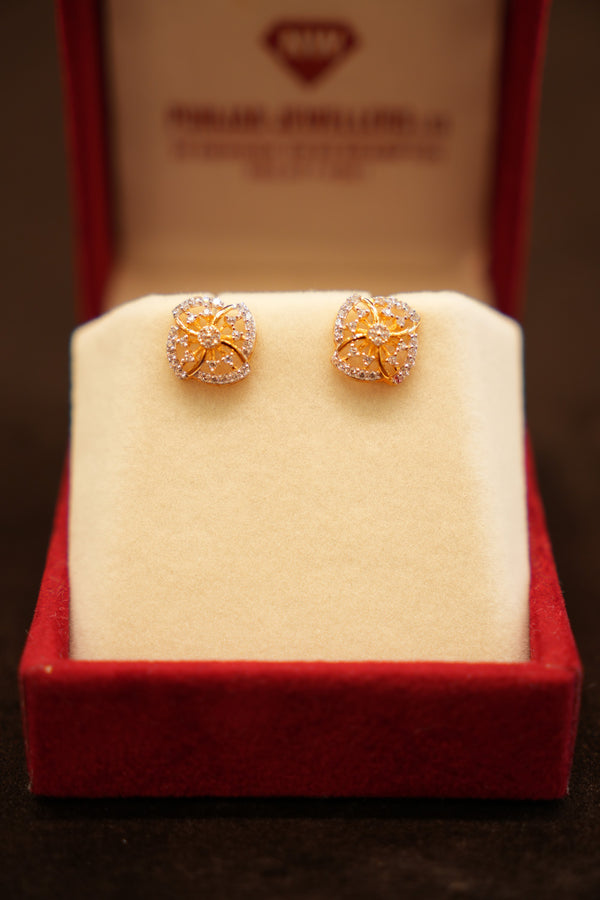 22K Gold Pavé Clover Flower Stud Earrings