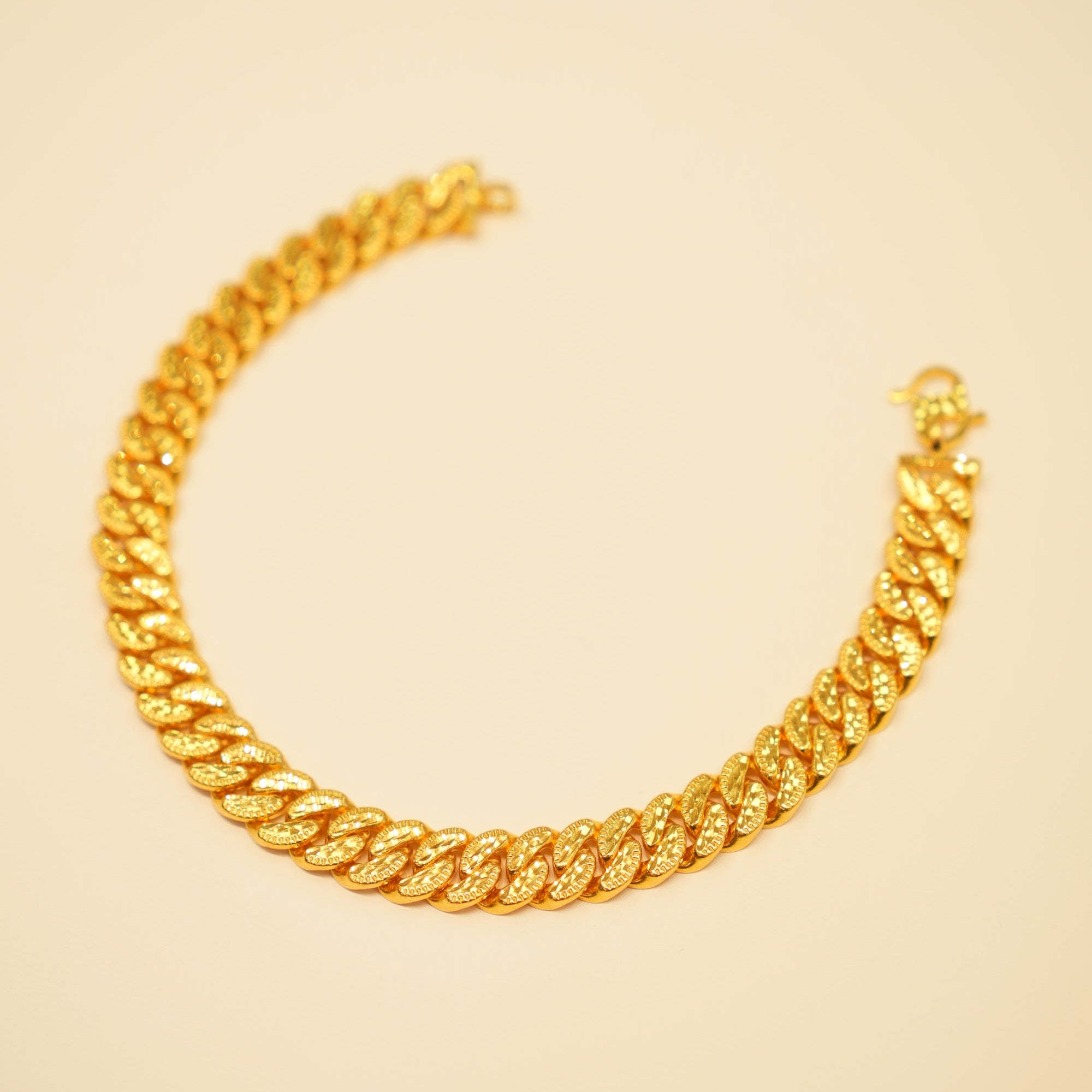 22K Gold Filigree Curb Bracelet