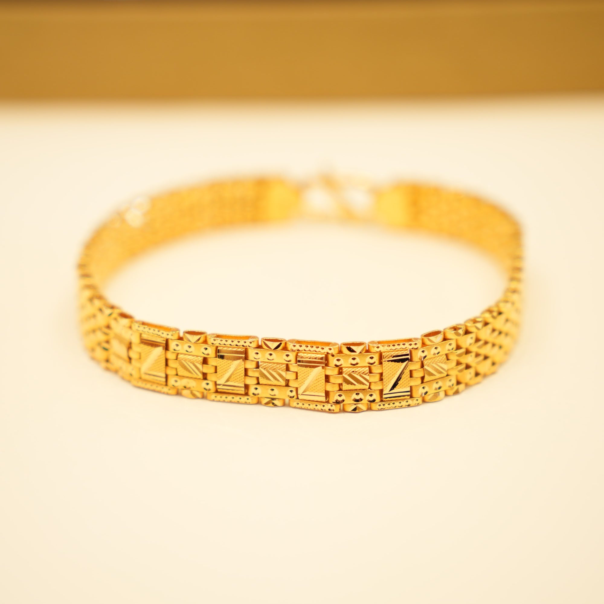 22K Gold Woven Panel Link Bracelet