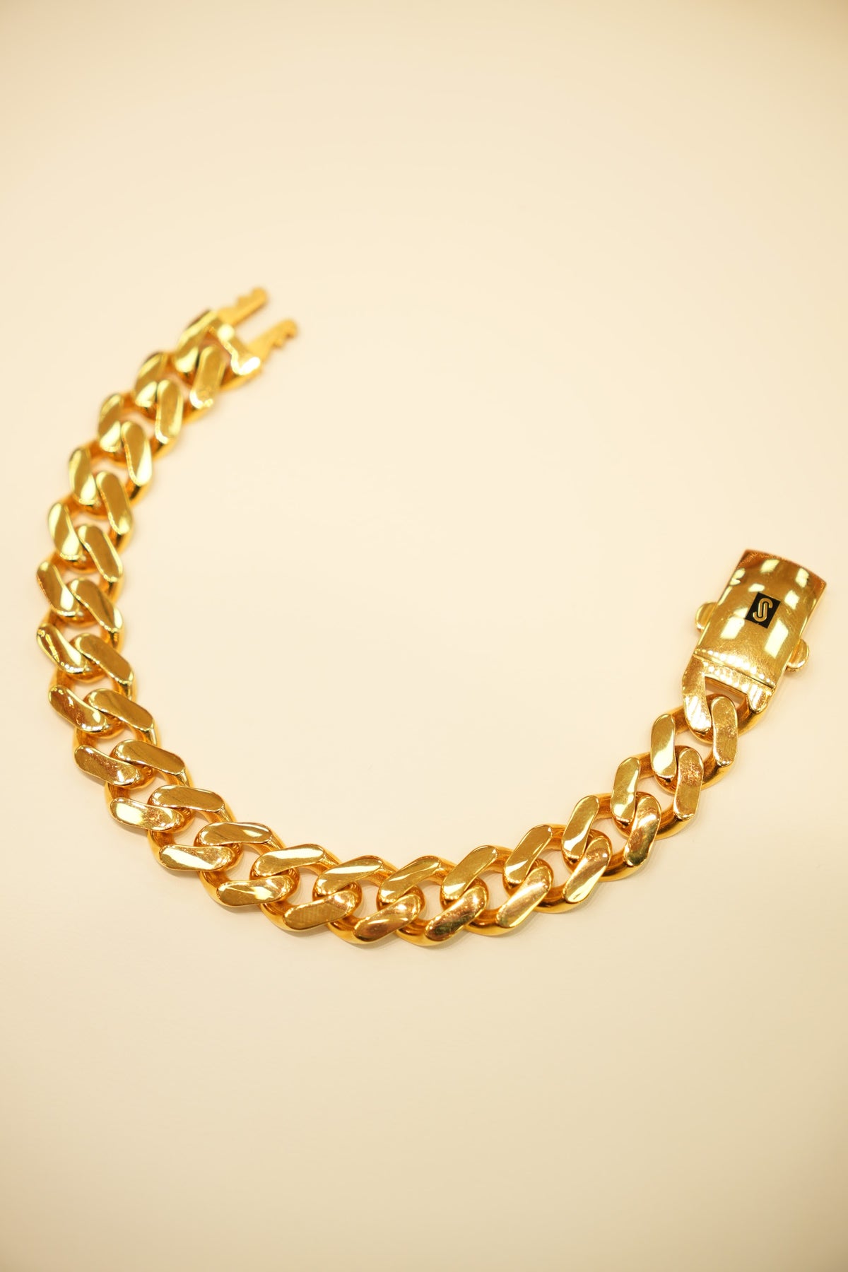 22K Gold Cuban Link Bracelet