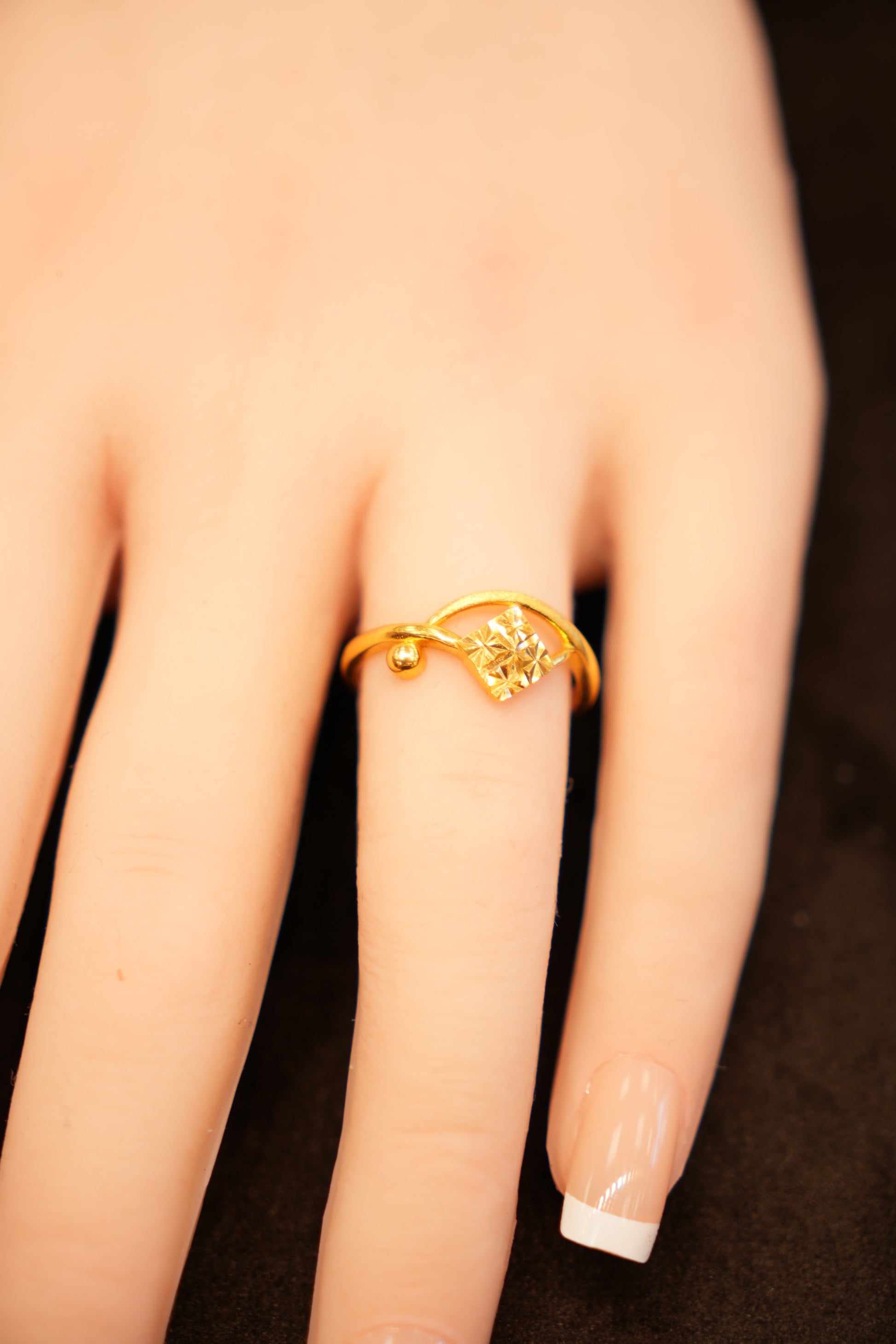 22K Gold Open Swirl Star-Cut Ring