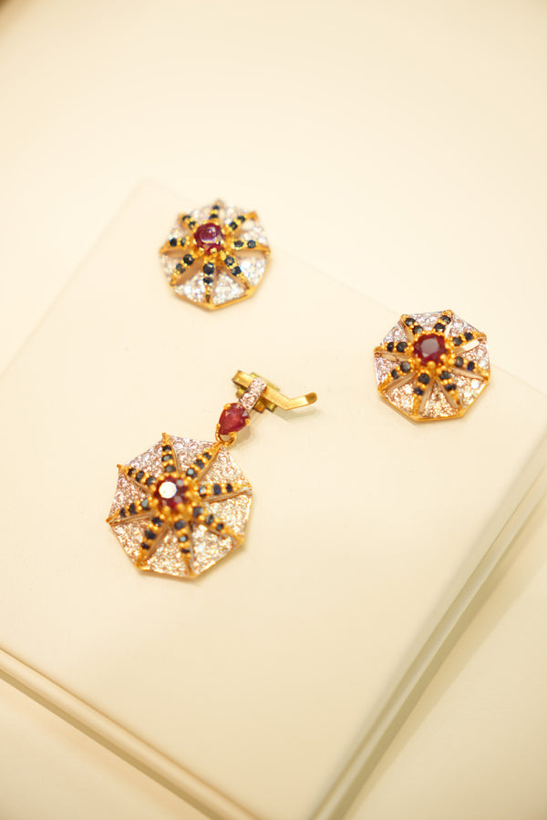 22K Gold Ruby Compass Star Pendant Set