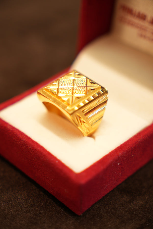 22K Gold Crisscross Quadrant Signet Ring