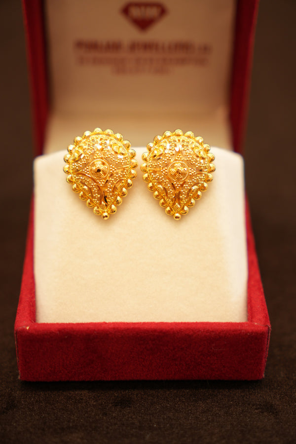 22K Gold Beaded Diamond Filigree Stud Earrings