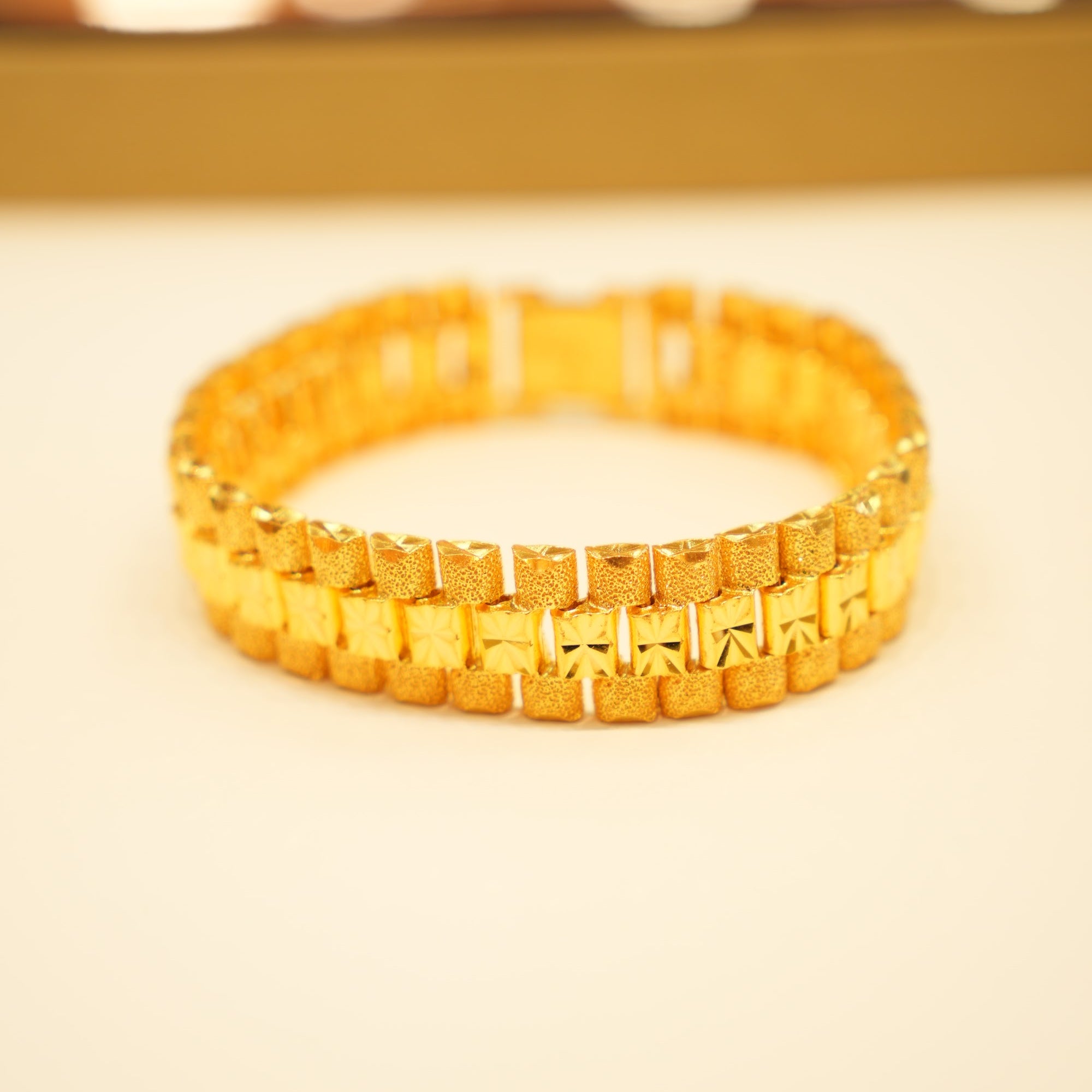 22K Gold Star-Cut Cushion Bangle Bracelet