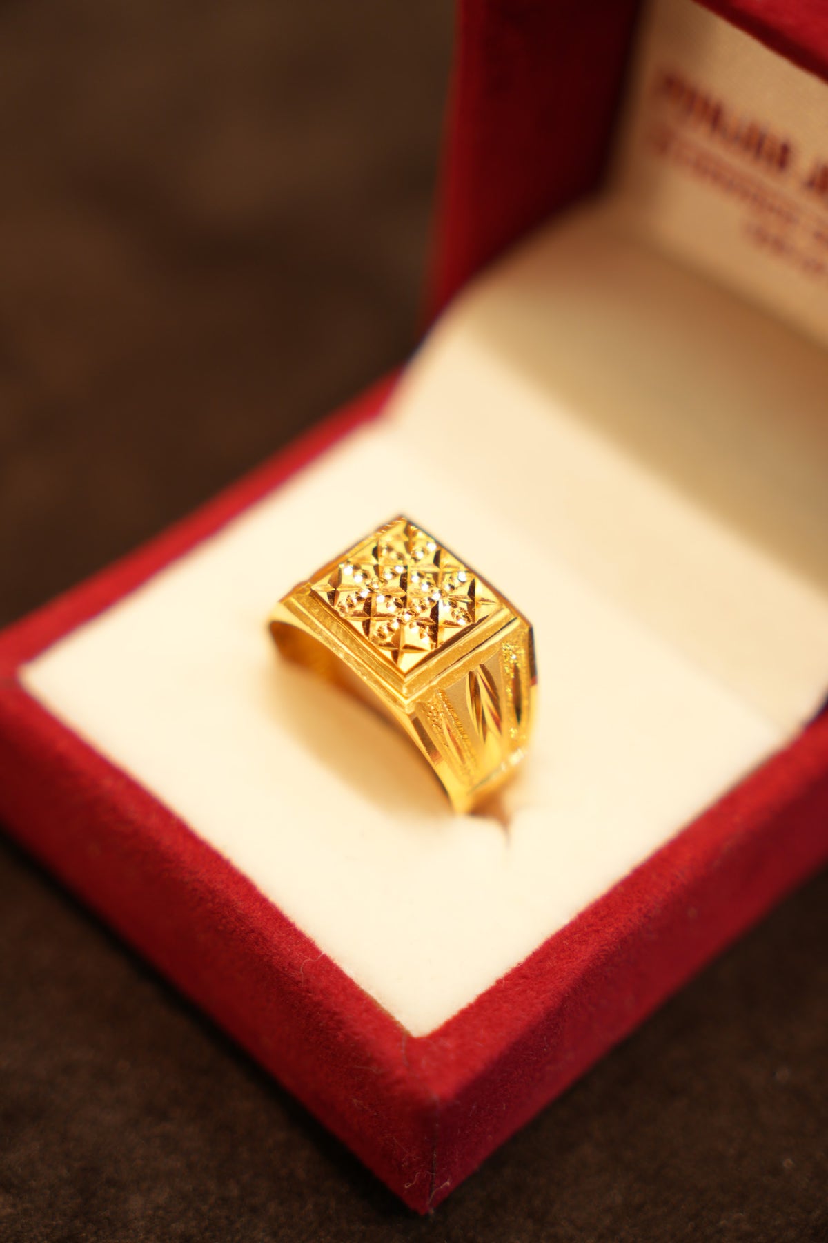 22K Gold Fine X-Grid Signet Ring