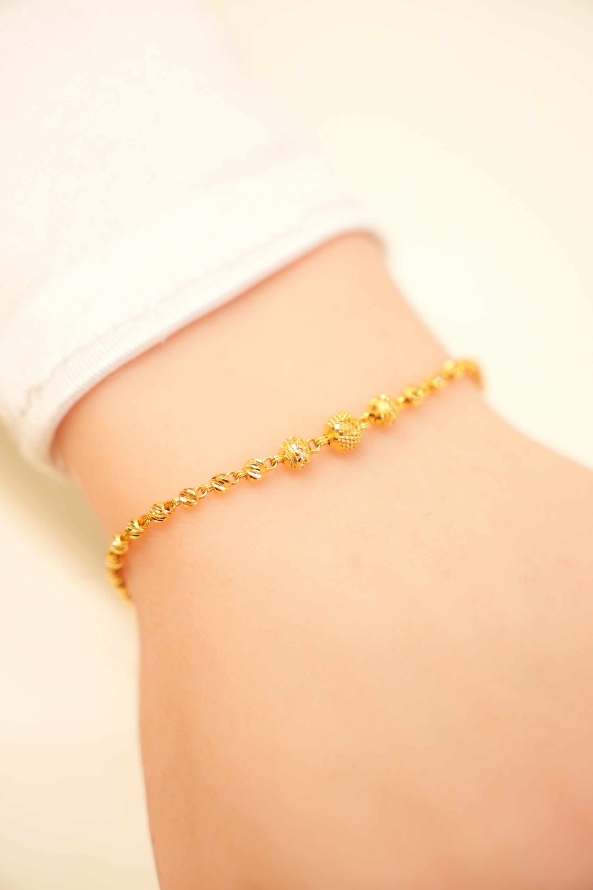 22K Gold Textured Sparkle Bead Bracelet