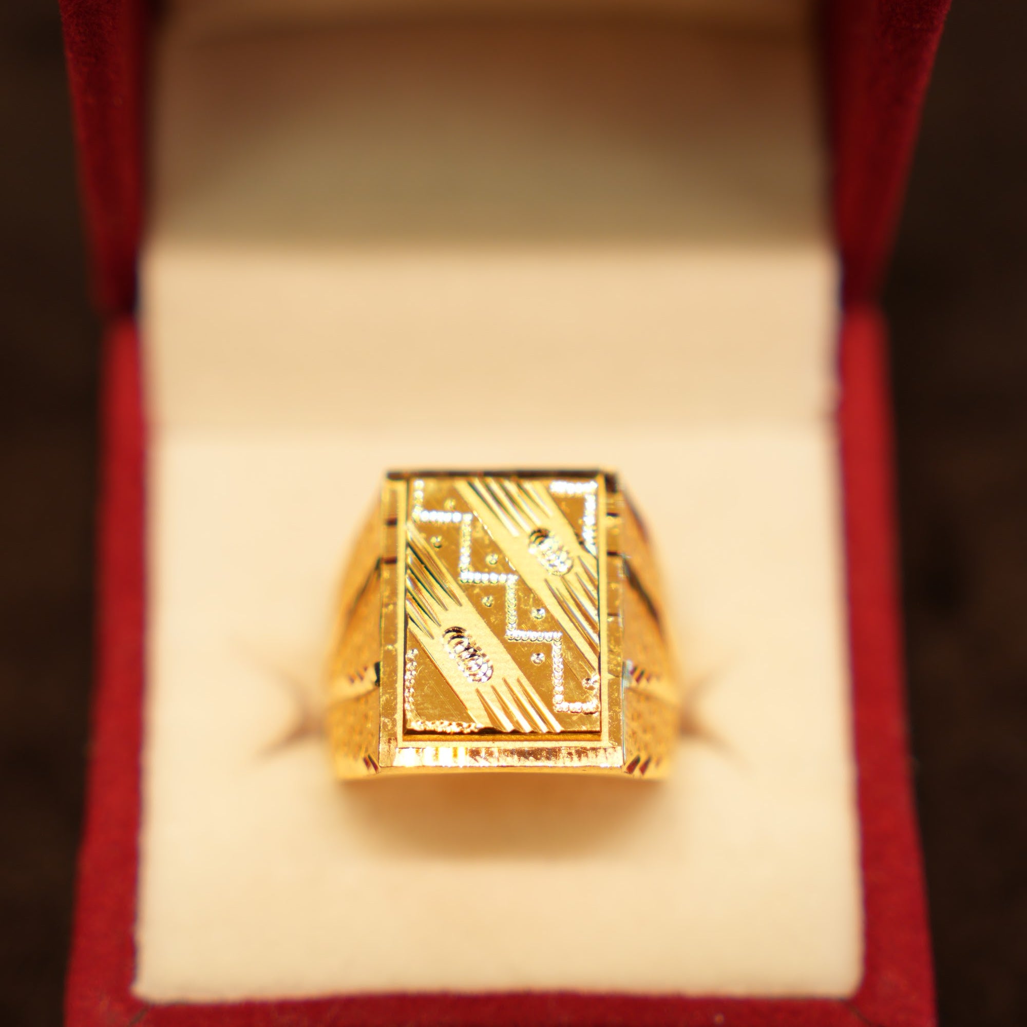 22K Gold Zigzag Signet Ring