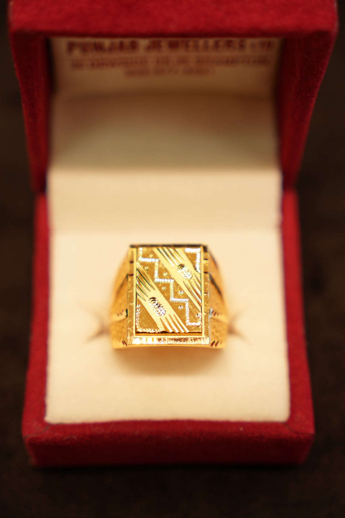 22K Gold Zigzag Signet Ring