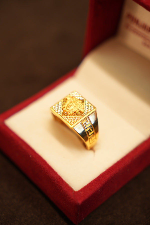 22K Gold Pavé Medallion Portrait Ring