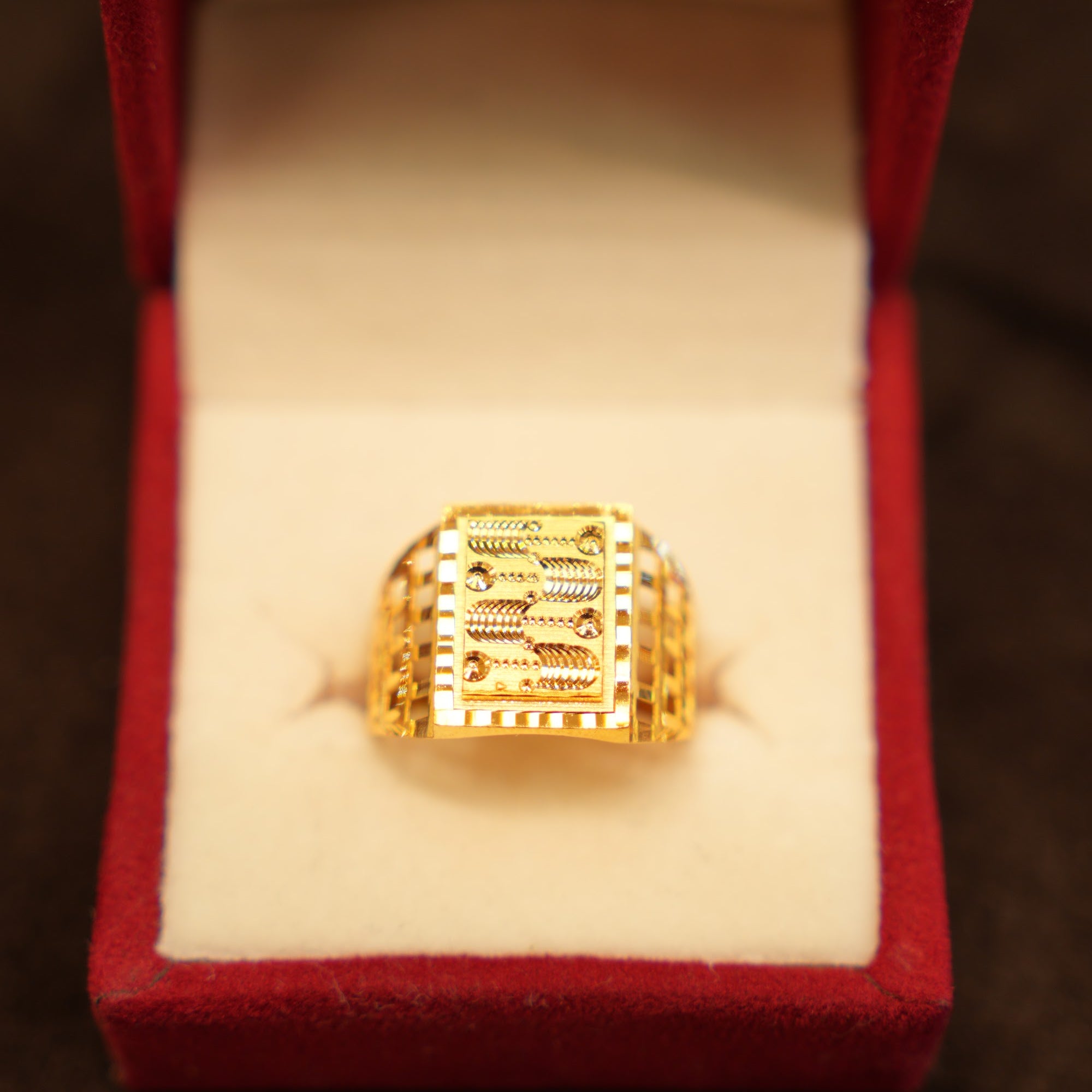 22K Gold Twisted Column Panel Ring