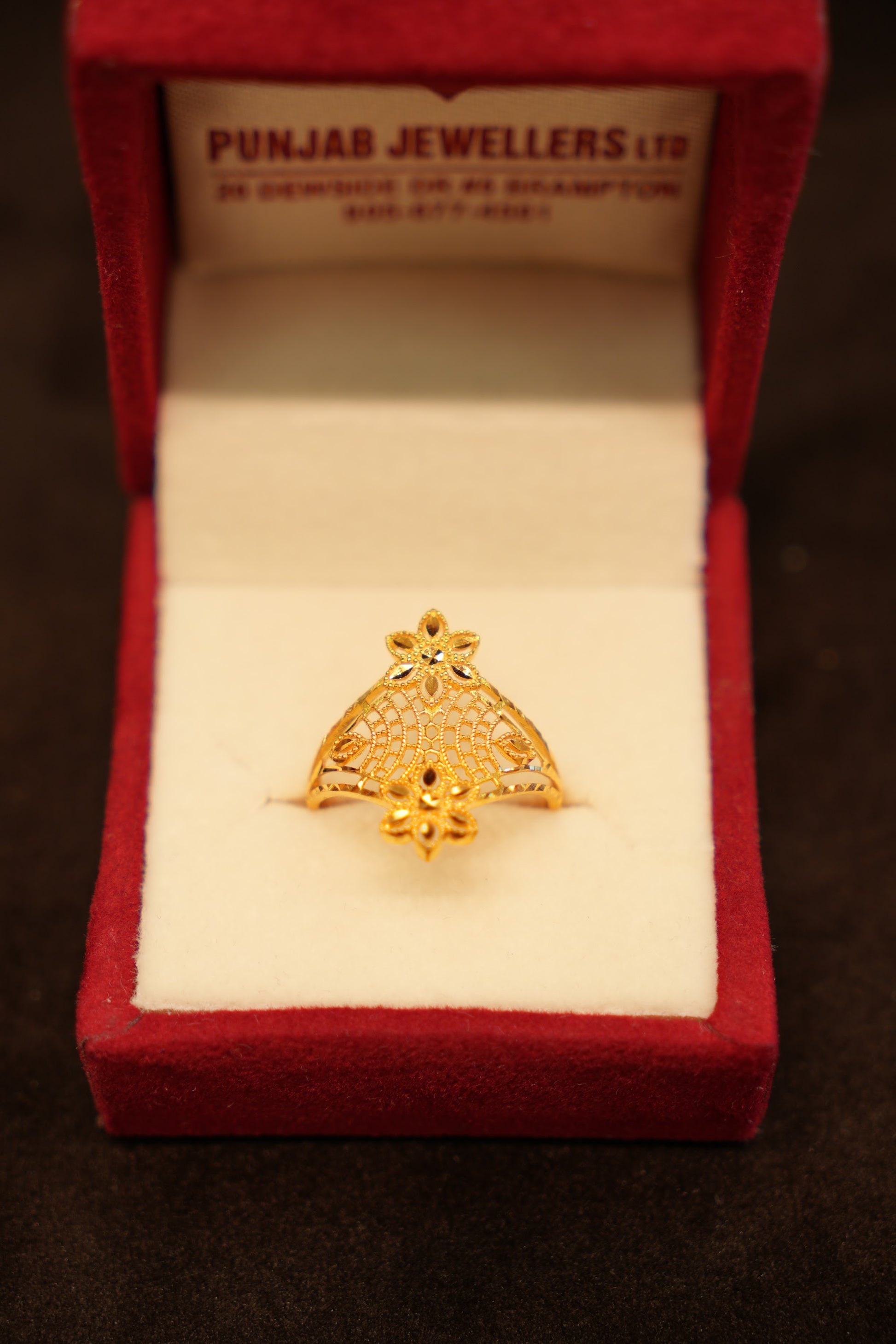 22K Gold Floral Fan Filigree Ring