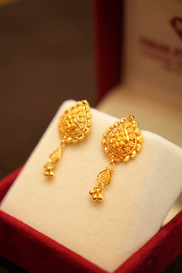 22K Gold Paisley Drop Shield Stud Earrings