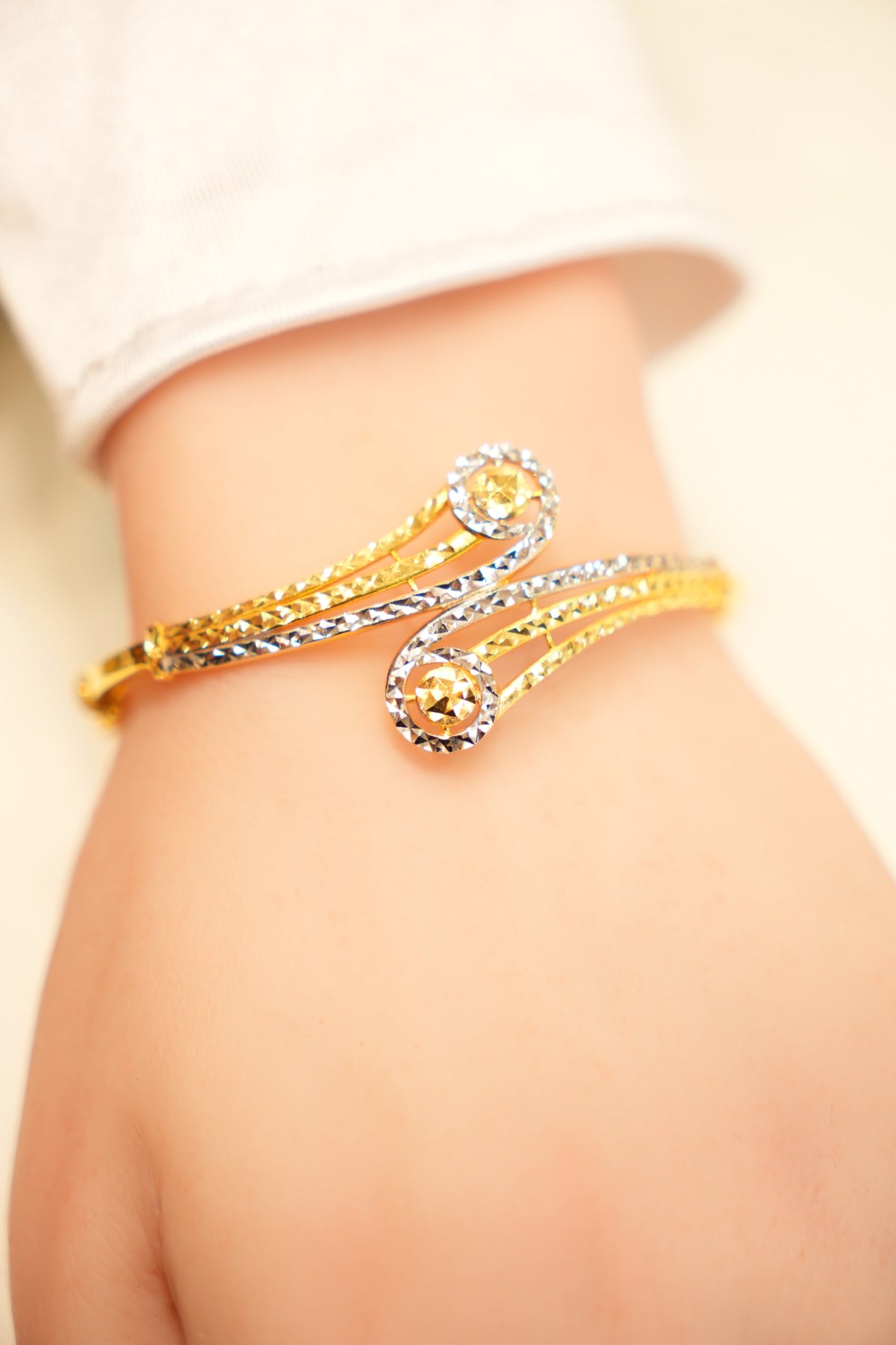 22K Gold Two-Tone Paisley Bangle Bracelet
