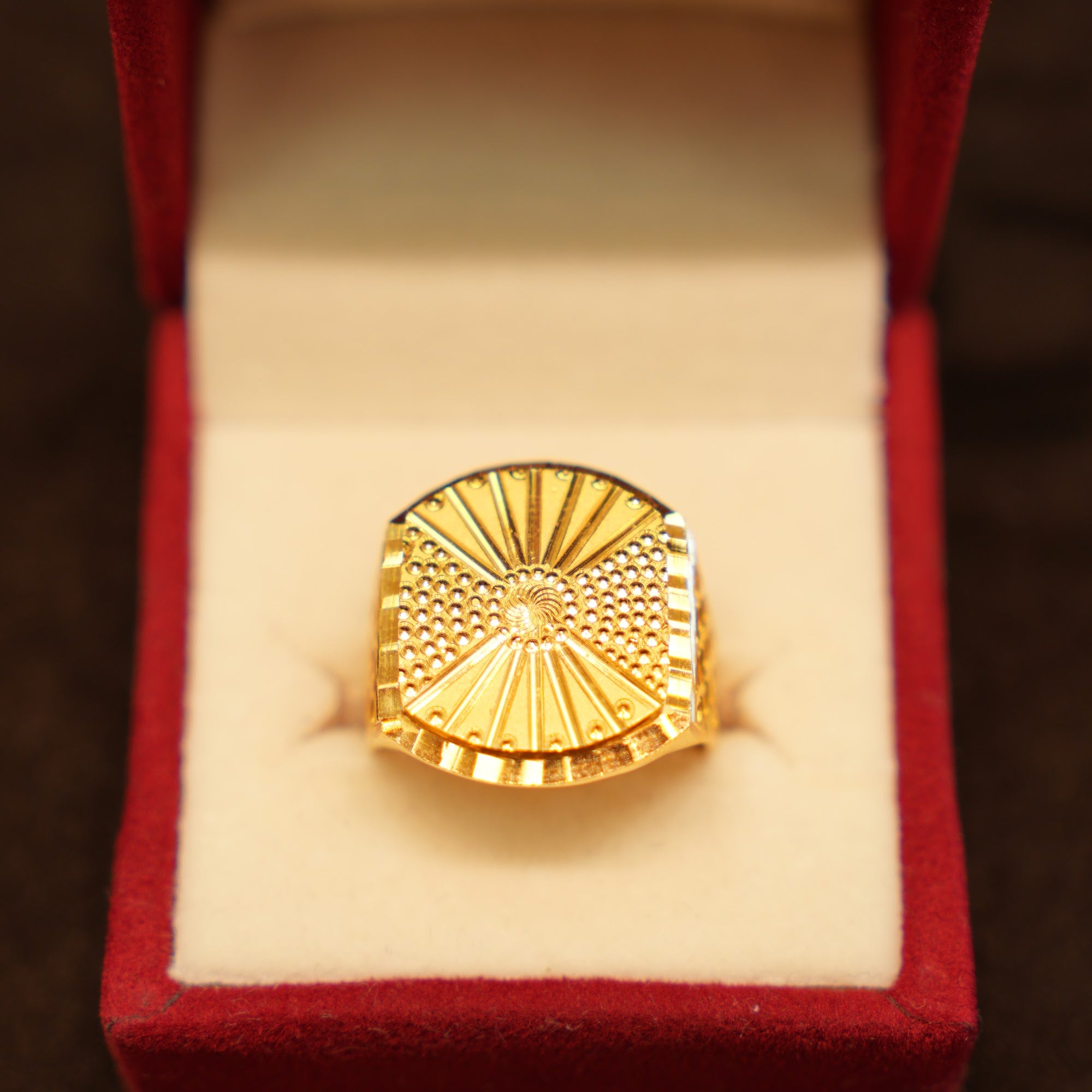 22K Gold Radiating Starburst Ring