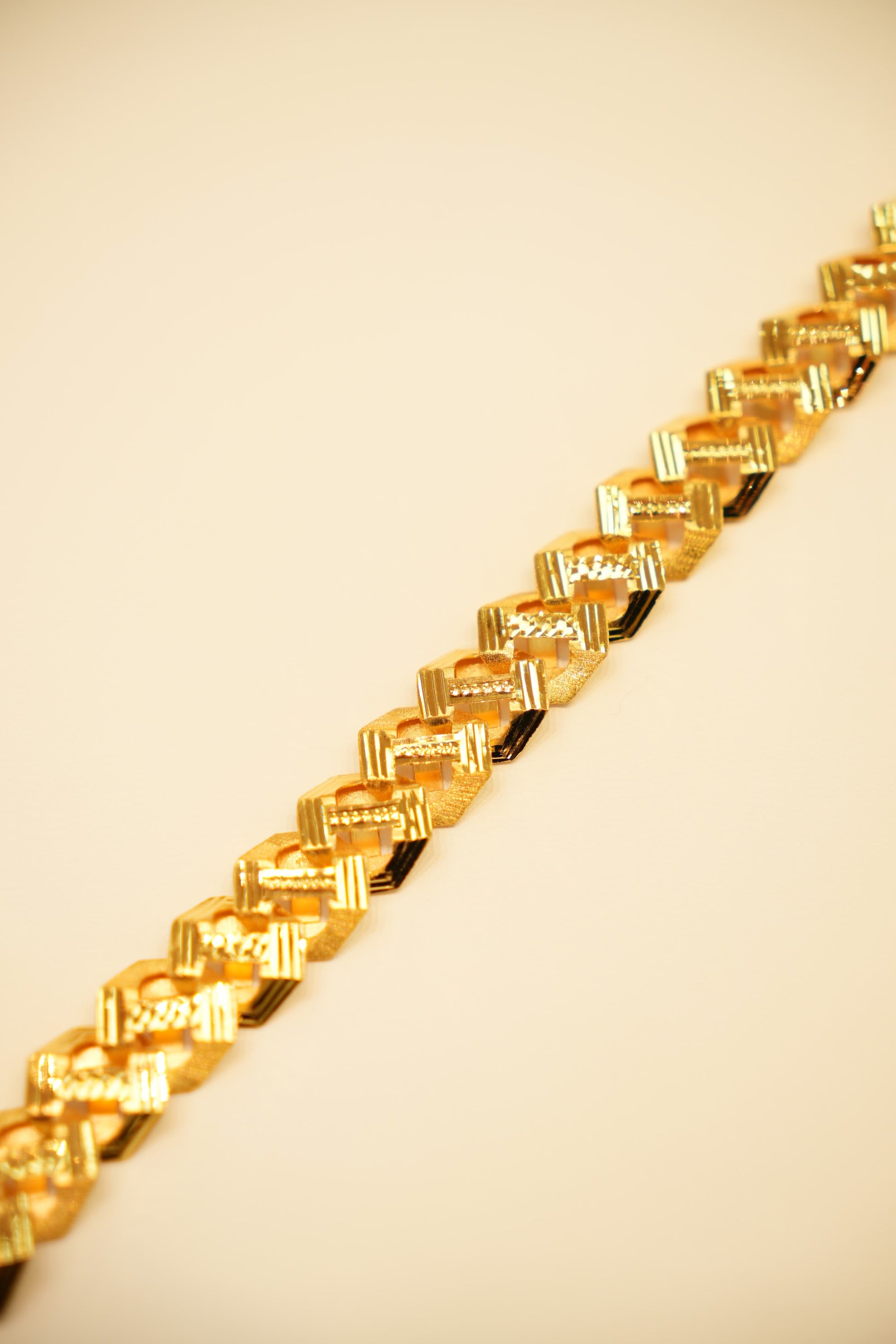 22K Gold I-Beam Link Bracelet