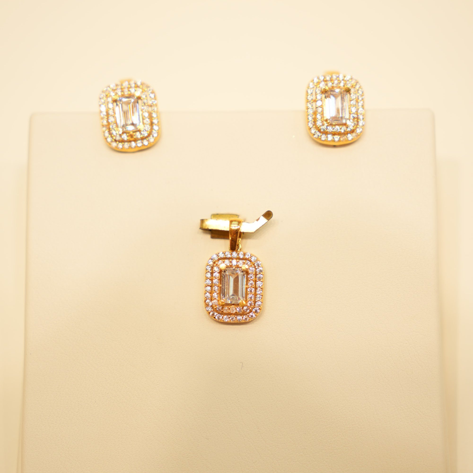 22K Gold Emerald-Cut Halo Pendant Set