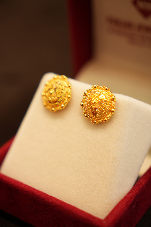 22K Gold Domed Floral Lace Stud Earrings