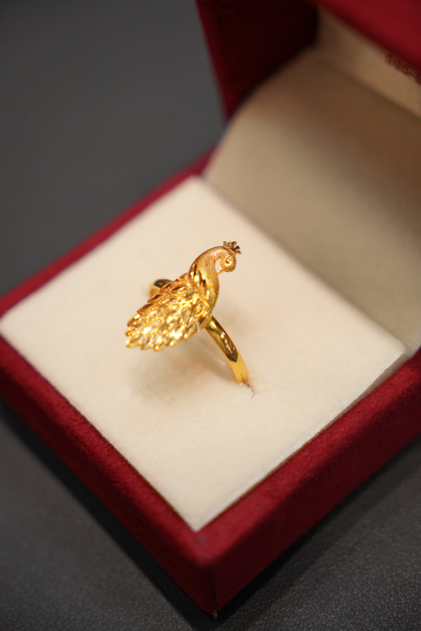 22K Gold Royal Ladies Ring