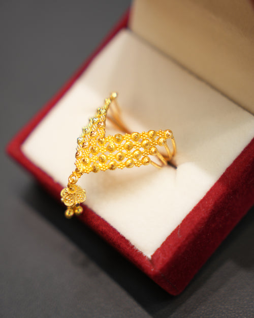 22K Gold Ladies Ring