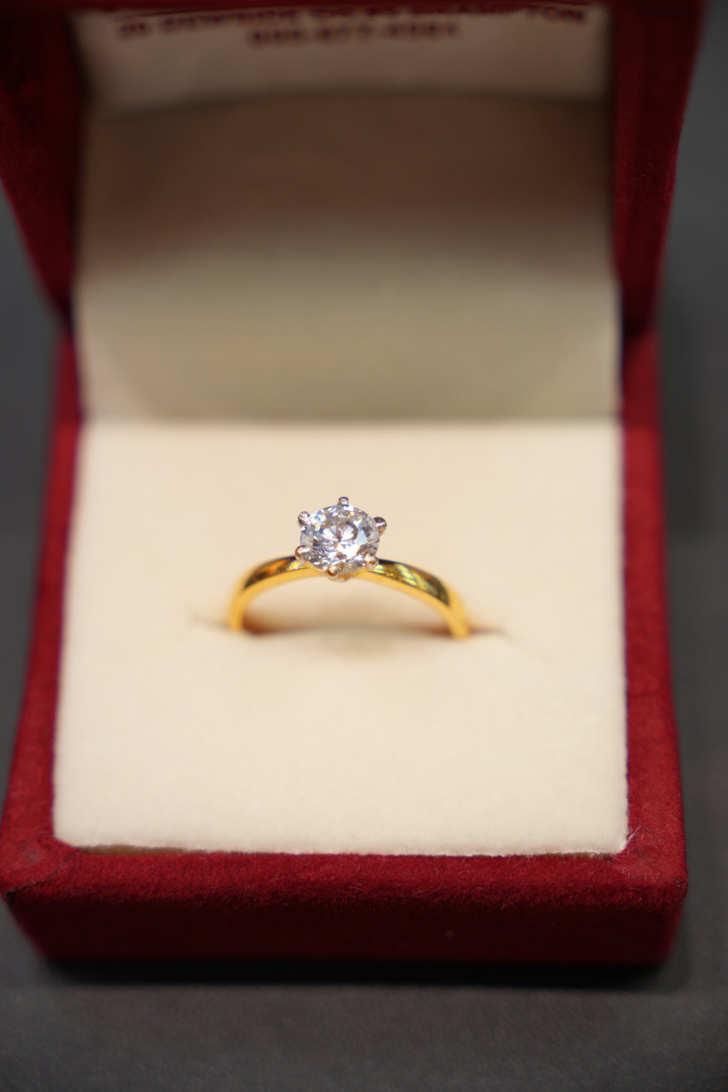 22K Gold Ladies Ring