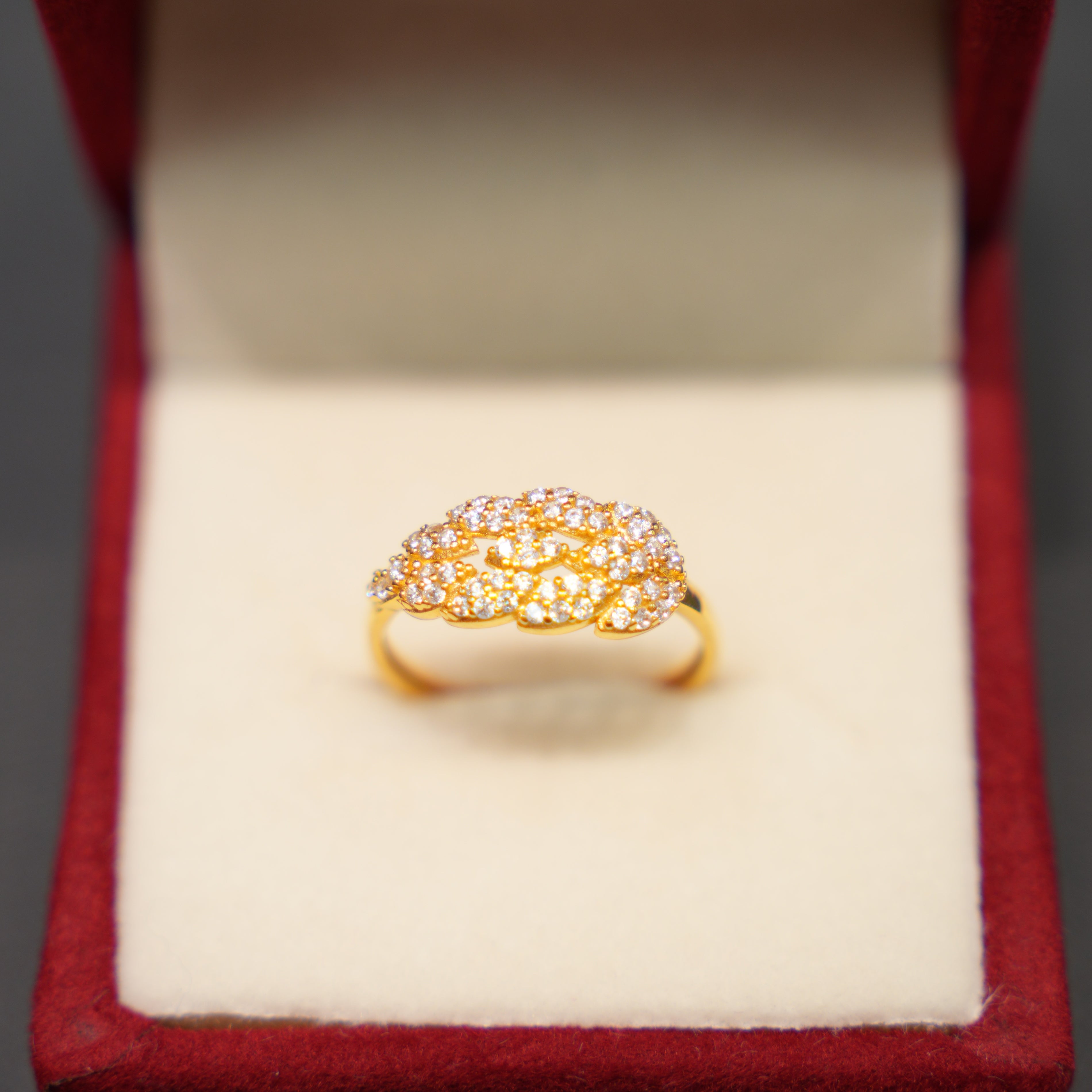 22K Gold Ladies Ring