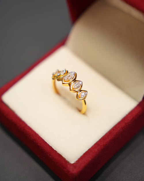 22K Gold Ladies Ring