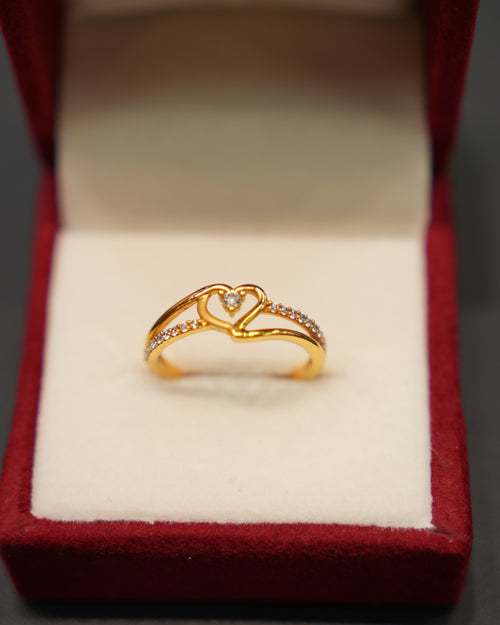 22K Gold Ladies Ring