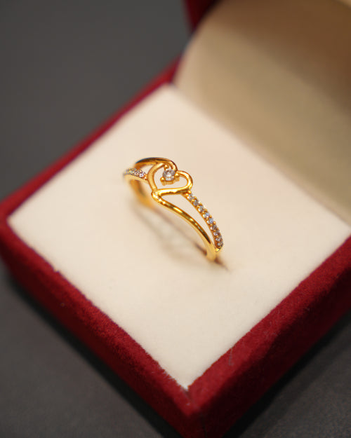 22K Gold Ladies Ring