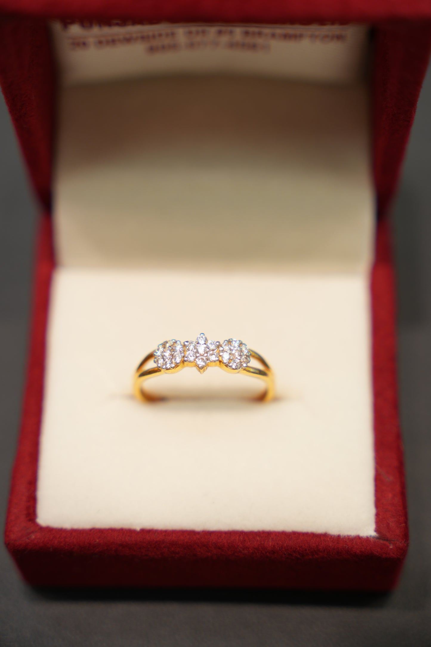 22K Gold Ladies Ring