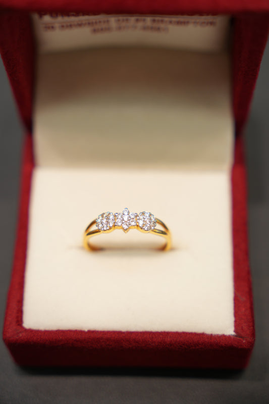 22K Gold Ladies Ring