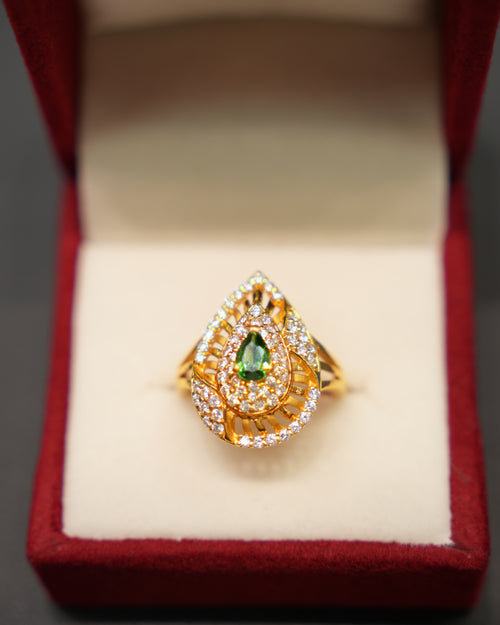 22K Gold Ladies Ring