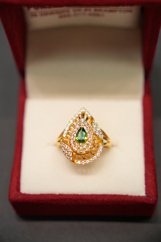 22K Gold Ladies Ring