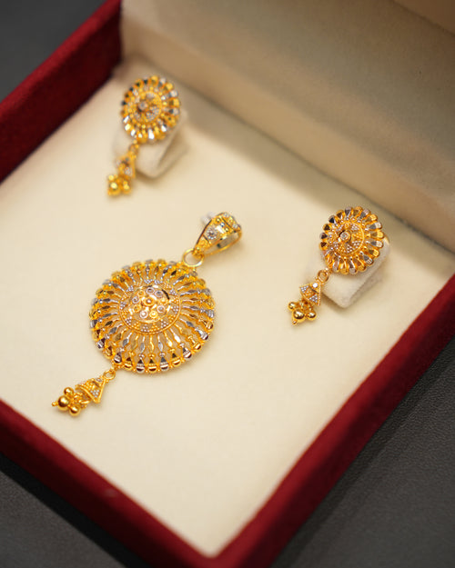 22K Gold Ladies Pendant Set