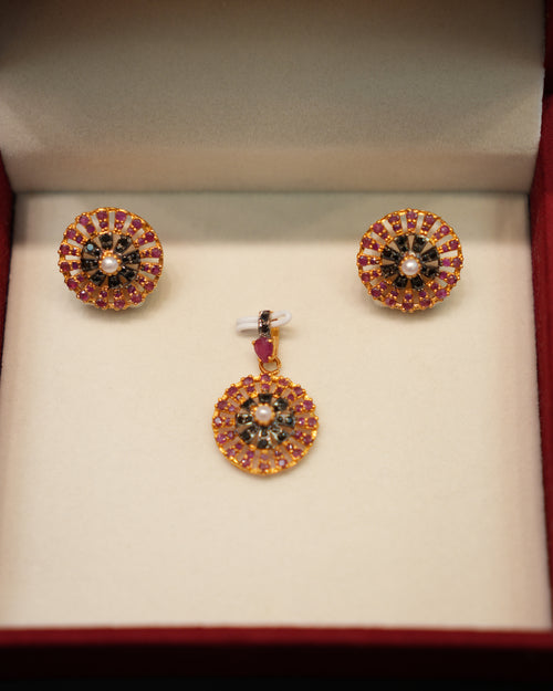 22K Gold Ladies Pendant Set