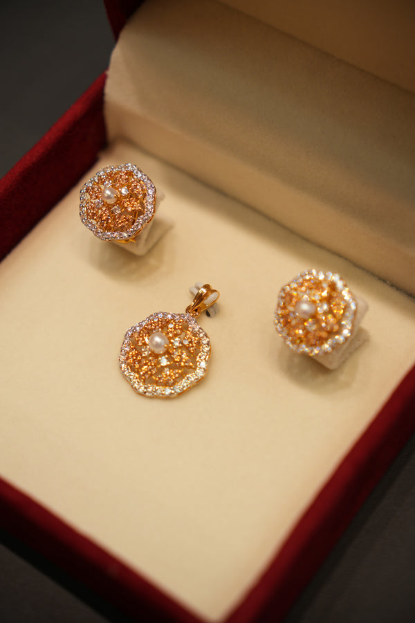 22K Gold Ladies Pendant Set