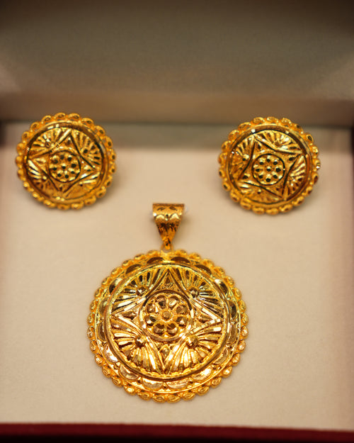 22K Gold Ladies Pendant Set