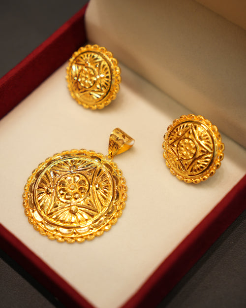 22K Gold Ladies Pendant Set