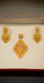 22K Gold Ladies Pendant Set