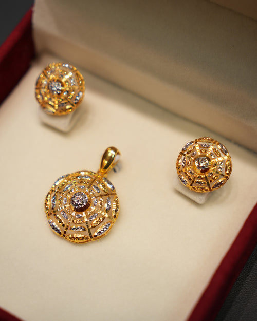 22K Gold Ladies Pendant Set