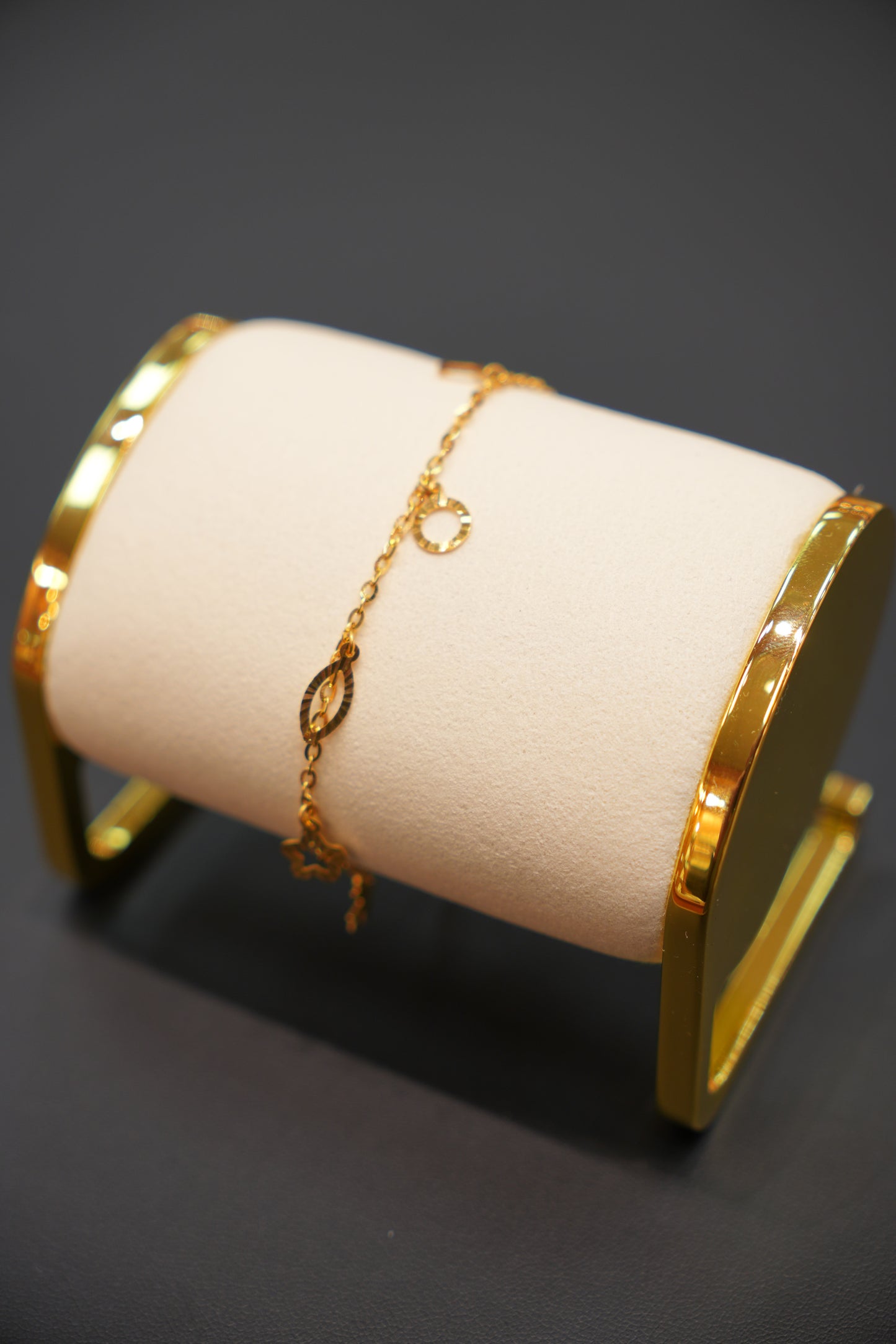 22k Gold Ladies Bracelet