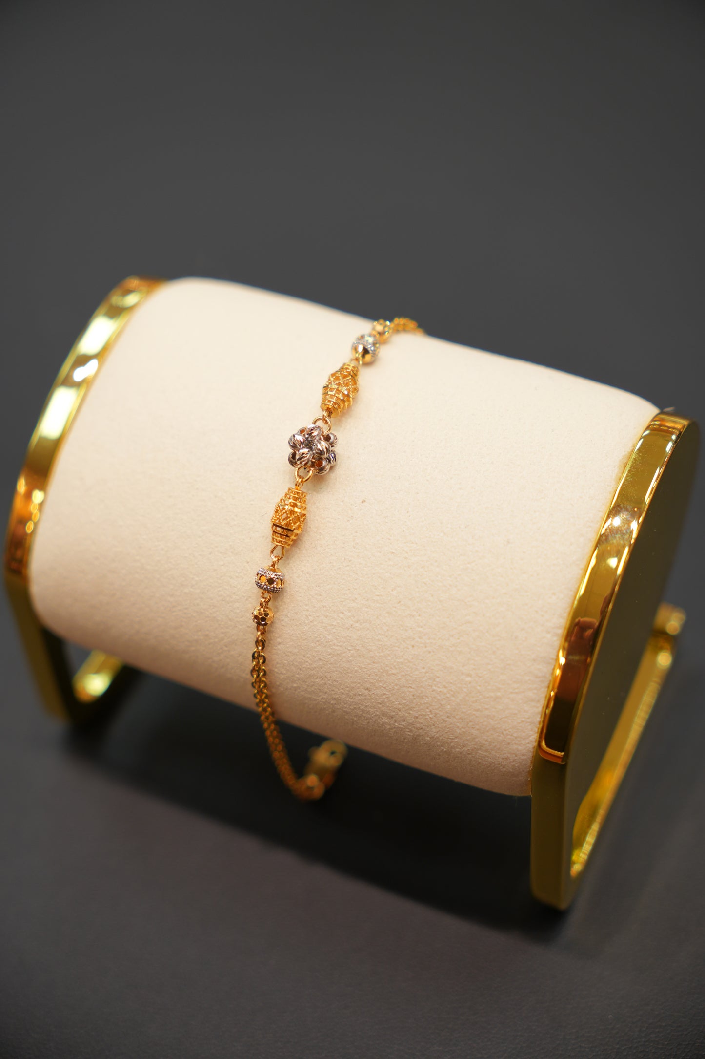 22k Gold Ladies Bracelet