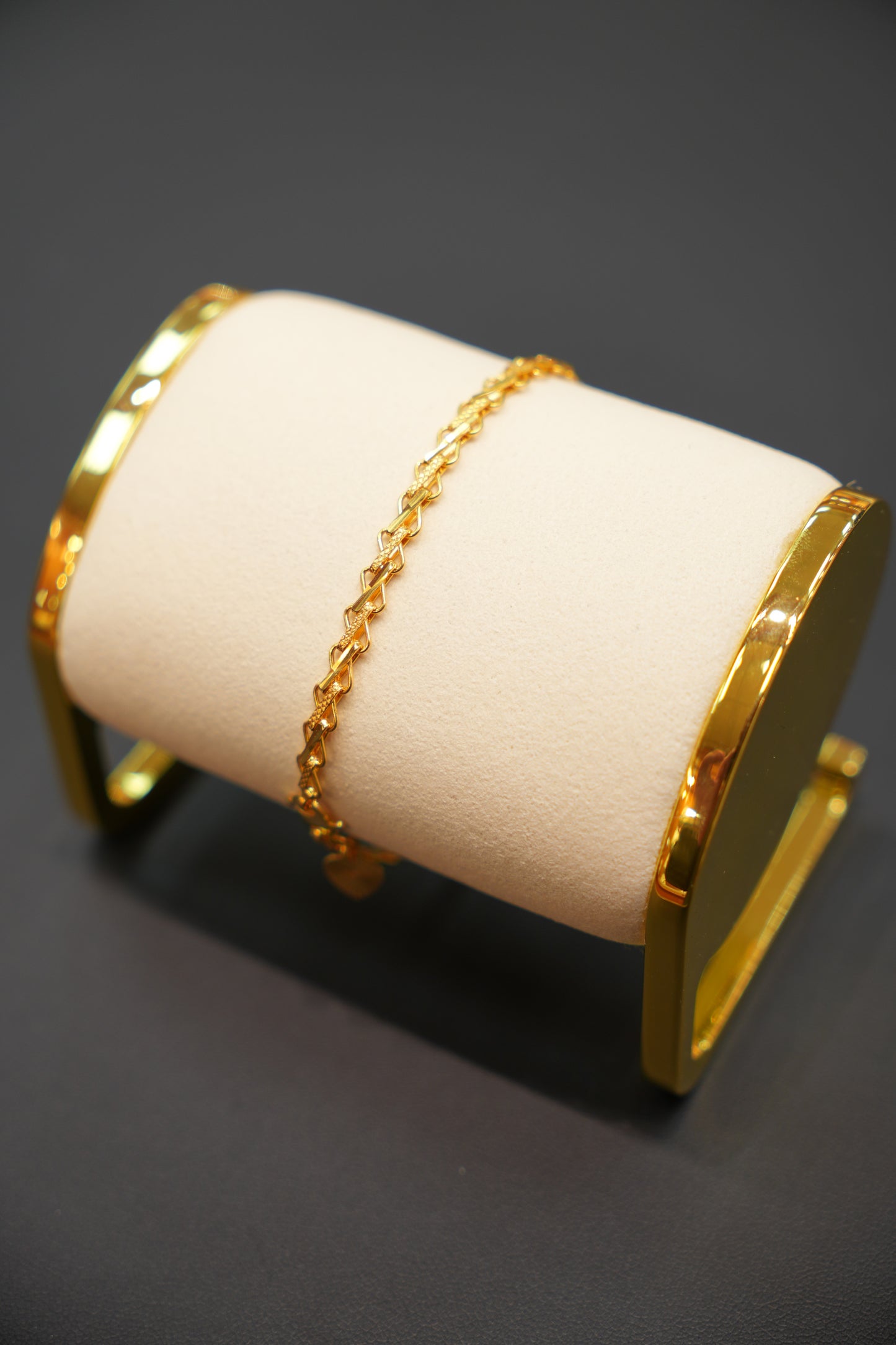 22k Gold Ladies Bracelet