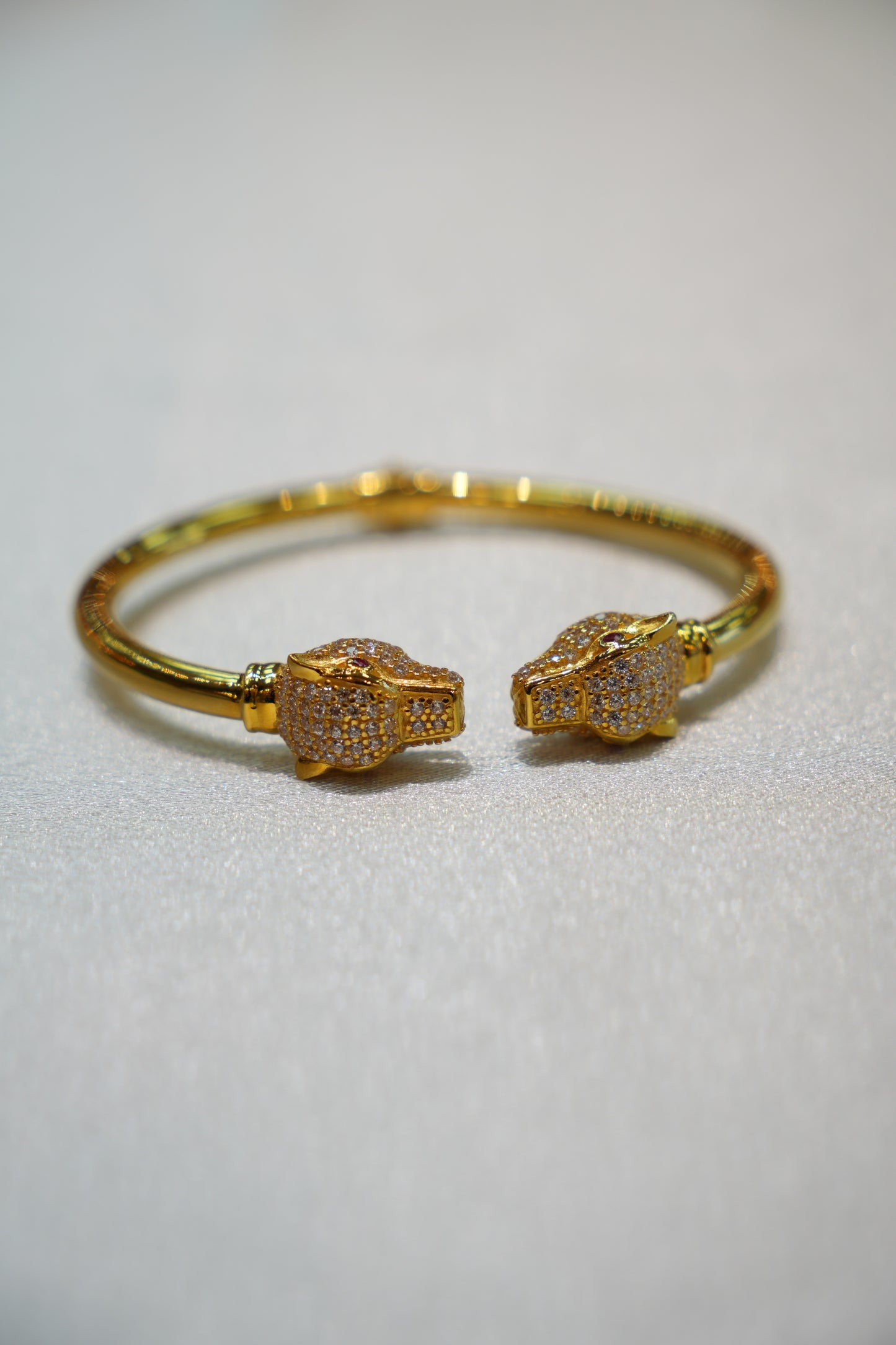 22k Gold Ladies Bangle Bracelet