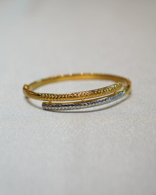 22k Gold Ladies Bangle Bracelet