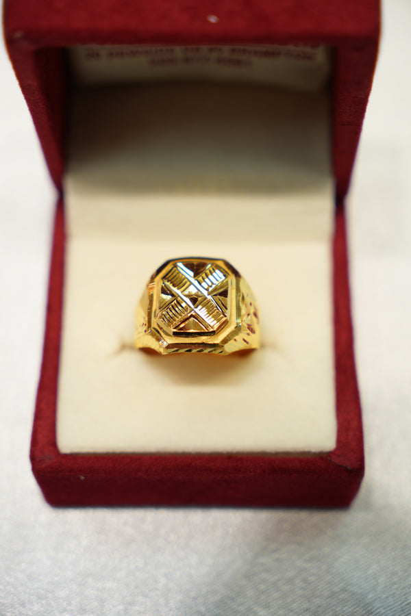 22K Gold Sleek Mens Ring