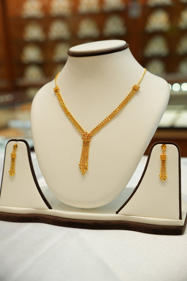 22Kt Gold Designer Necklace Set