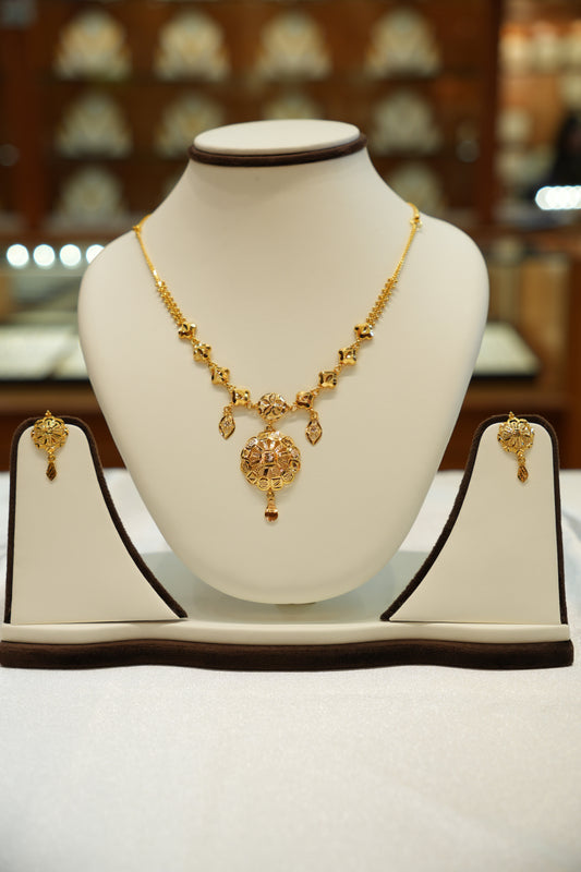 22Kt Gold Ladies Necklace