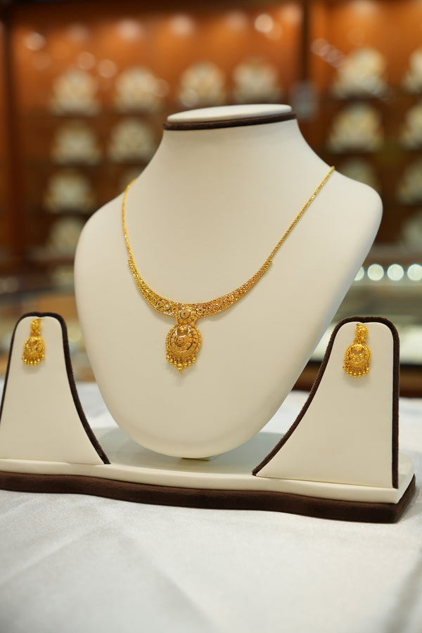 22KT Gold Trendy Necklace